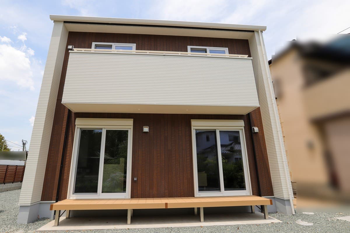 住まいの実例集 27 ■吹き抜けリビングが主役の家。Rasik(ラシク)