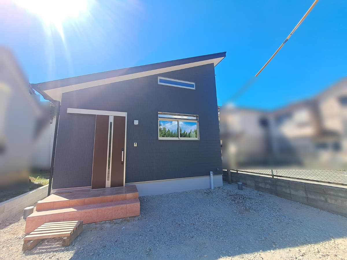 住まいの実例集 36 ■縦の空間を最大限に活用したロフトのある平屋の家。Rasik(ラシク)